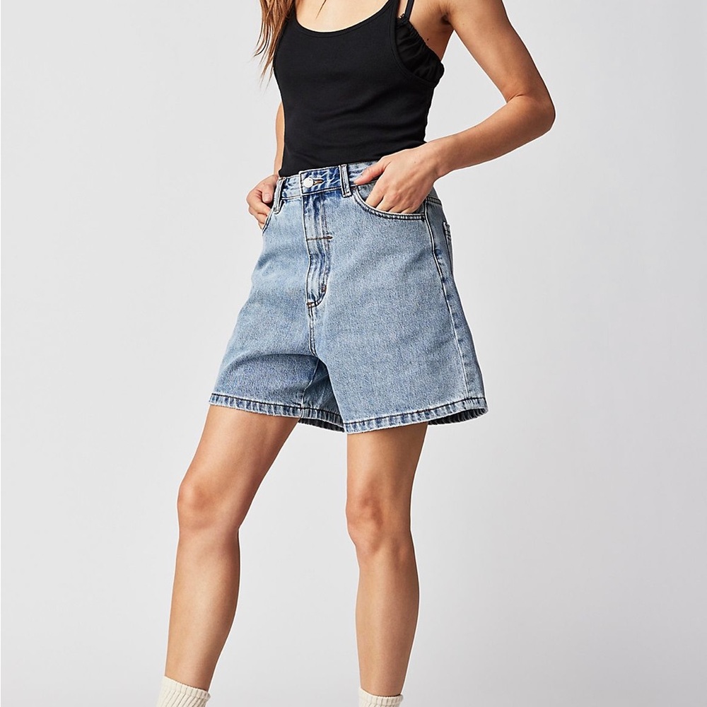 THRILLS Size US 6 Koko Short - NWOT